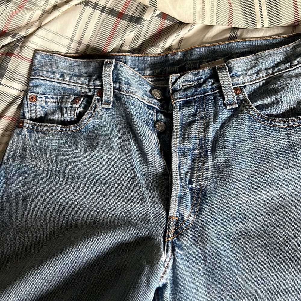 Levi jeans